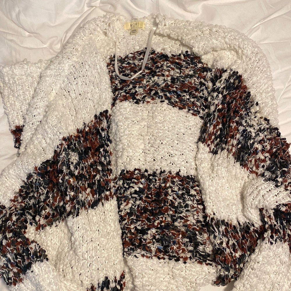 Popcorn sweater